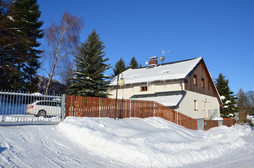 Ferienwohnung Haus Tolštejn Jiřetín pod Jedlovou Exterior foto