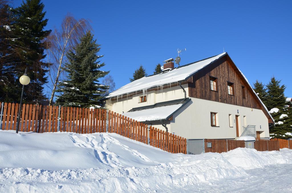 Ferienwohnung Haus Tolštejn Jiřetín pod Jedlovou Exterior foto