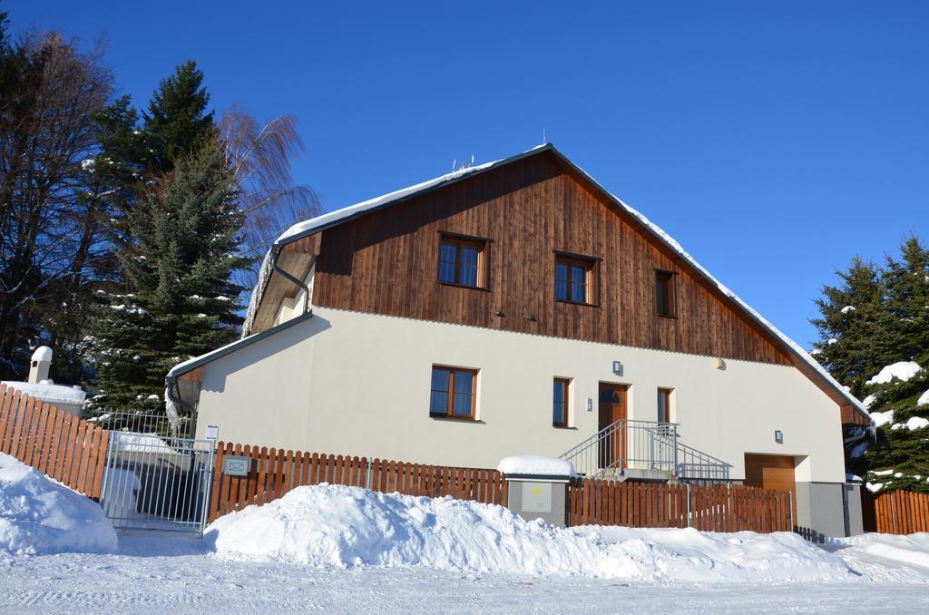 Ferienwohnung Haus Tolštejn Jiřetín pod Jedlovou Exterior foto