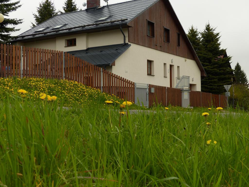 Ferienwohnung Haus Tolštejn Jiřetín pod Jedlovou Exterior foto
