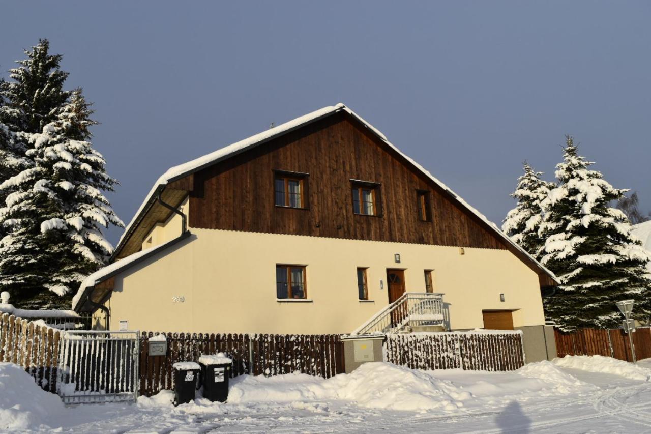 Ferienwohnung Haus Tolštejn Jiřetín pod Jedlovou Exterior foto