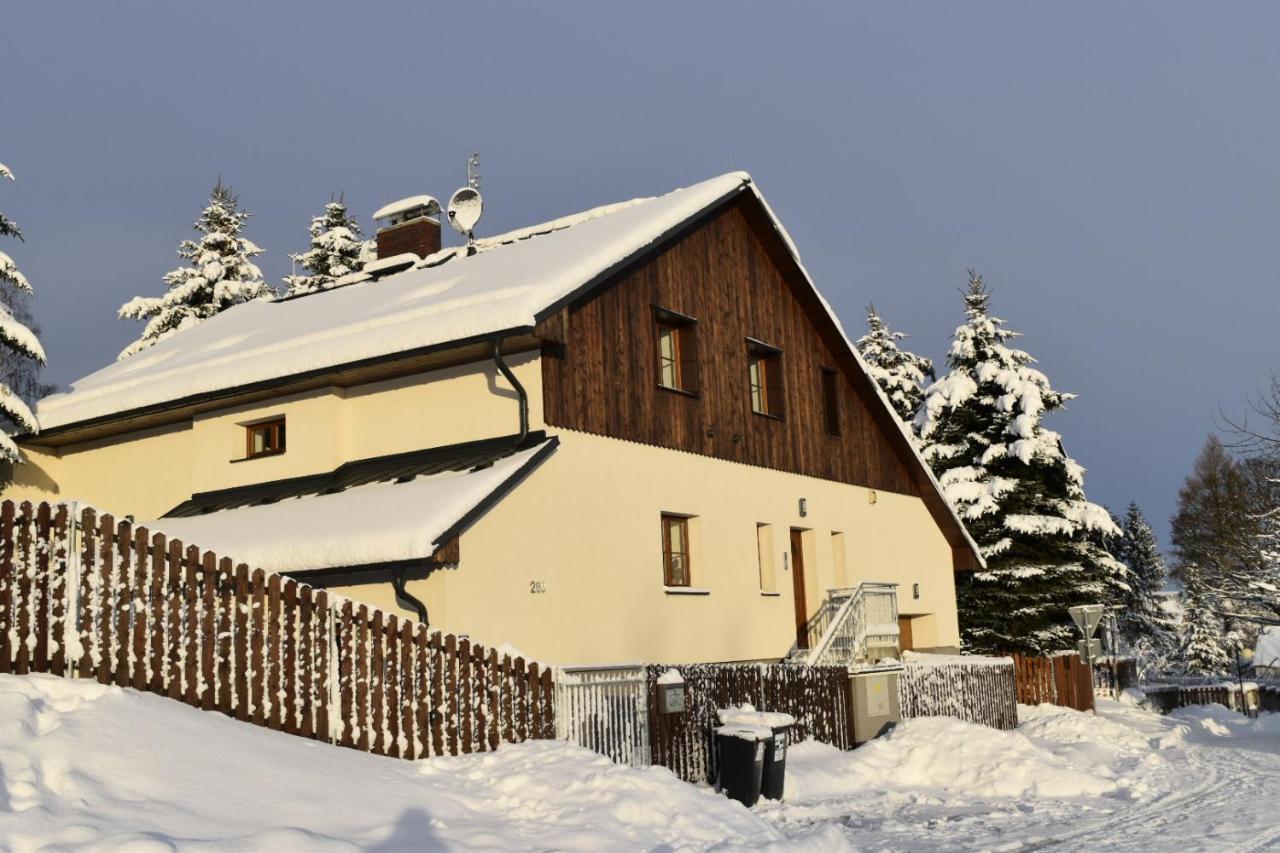 Ferienwohnung Haus Tolštejn Jiřetín pod Jedlovou Exterior foto