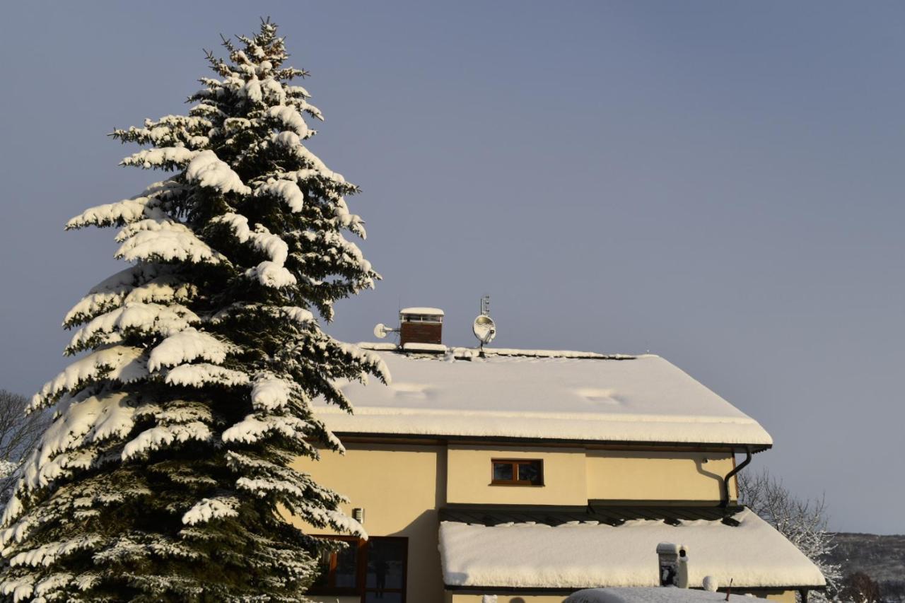 Ferienwohnung Haus Tolštejn Jiřetín pod Jedlovou Exterior foto